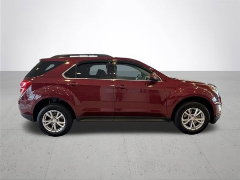 Used 2017 Chevrolet Equinox LT w/ Convenience Package AWD/4WD image 6