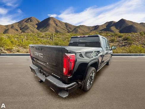 Used 2025 GMC Sierra 1500 Denali Ultimate AWD/4WD image 4