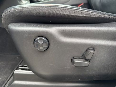 Used 2021 Jeep Grand Cherokee Limited w/ Trailer Tow Group IV image 31