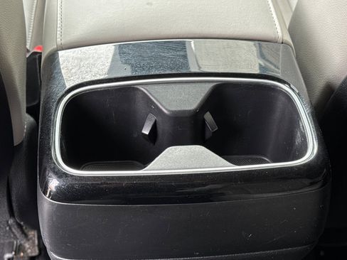 Used 2022 Kia Telluride EX w/ EX Premium Package image 15