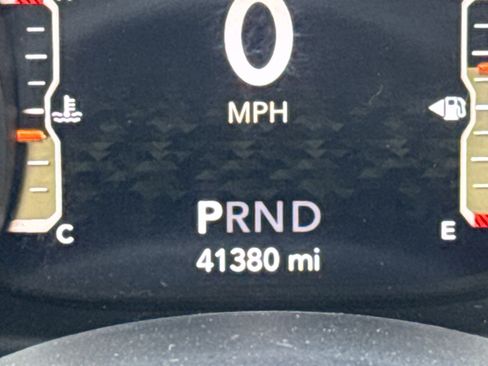 Used 2023 Jeep Gladiator Overland image 21