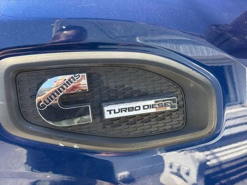 Used 2016 Nissan Titan SL AWD/4WD image 4