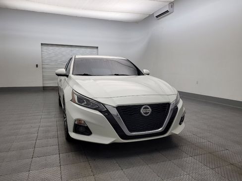 Used 2020 Nissan Altima 2.0 Platinum image 14