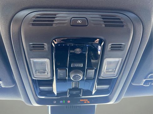 Used 2026 GMC Yukon AT4 w/ AT4 Premium Package AWD/4WD image 32