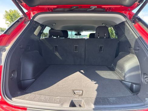 Used 2020 Chevrolet Blazer LT FWD image 4