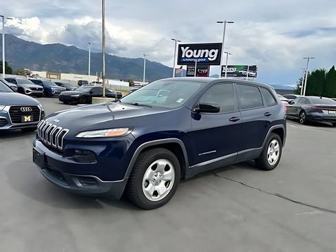 Used 2015 Jeep Cherokee Sport FWD image 7