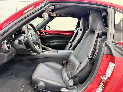 Used 2024 MAZDA MX-5 Miata RF Grand Touring RWD image 15