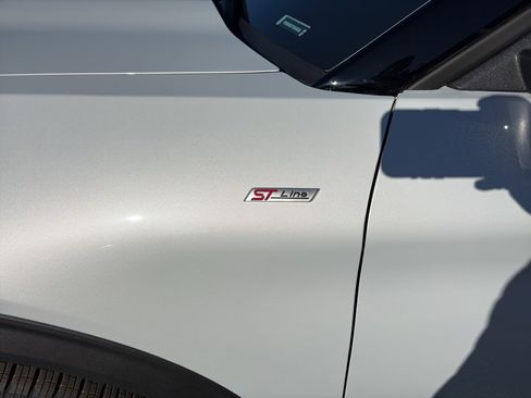 New 2026 Ford Explorer ST-Line w/ ST-Line Street Pack AWD/4WD image 16