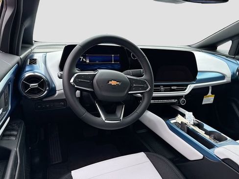 New 2026 Chevrolet Equinox EV LT image 23