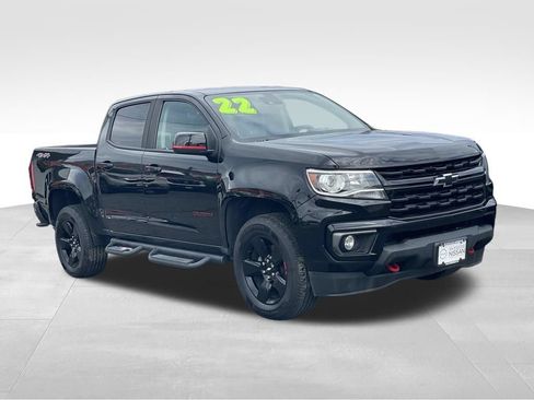Used 2022 Chevrolet Colorado LT w/ Redline Special Edition AWD/4WD image 3