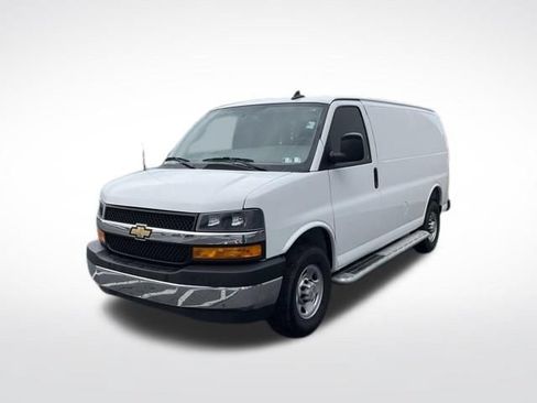 Used 2025 Chevrolet Express 2500 w/ Driver Convenience Package RWD image 10