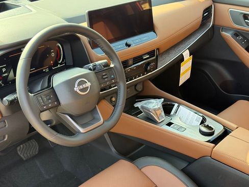 New 2026 Nissan Rogue Platinum w/ Platinum Premium Package image 7