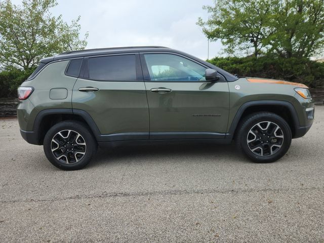Used 2019 Jeep Compass Trailhawk AWD/4WD image 2