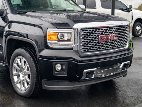 Used 2015 GMC Sierra 1500 Denali w/ Driver Alert Package AWD/4WD image 7