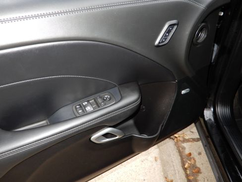 Used 2022 Dodge Challenger R/T Scat Pack image 17