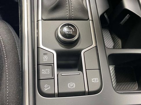 New 2026 Kia Sorento LX FWD image 30
