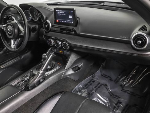 Used 2022 MAZDA MX-5 Miata RF Grand Touring image 37