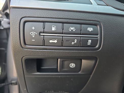 Used 2015 Hyundai Genesis 3.8 w/ Option Group 03 image 28