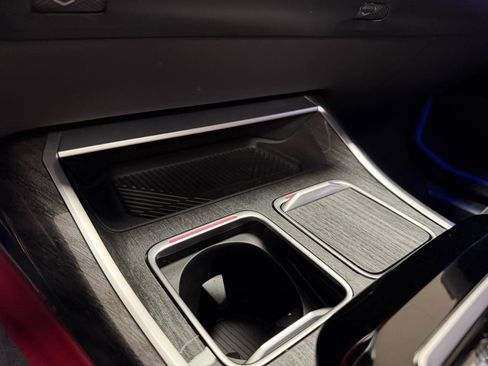 Used 2023 BMW 740i w/ Parking Assistance Package image 22