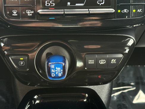 Used 2018 Toyota Prius Prime Plus FWD image 22