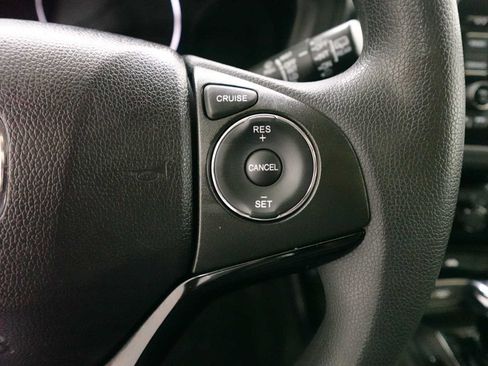 Used 2016 Honda HR-V LX image 18