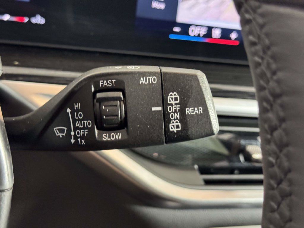 Used 2026 BMW X7 xDrive40i AWD/4WD image 24