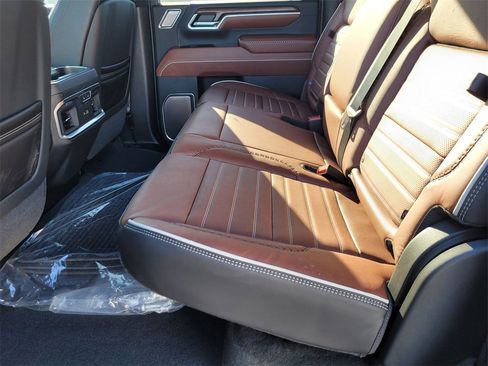 New 2026 GMC Sierra 2500 Denali Ultimate w/ Max Trailering Package image 8