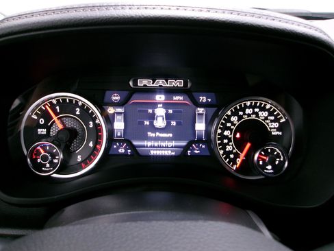 Used 2024 RAM 2500 Laramie AWD/4WD image 8