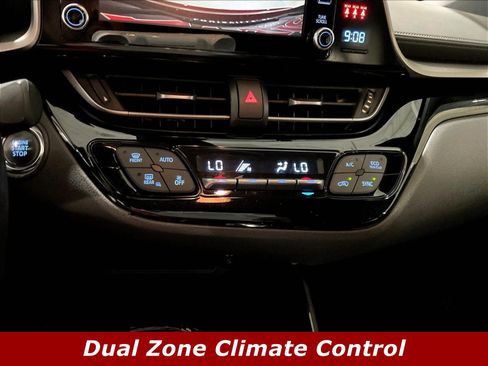Used 2019 Toyota C-HR XLE FWD image 14