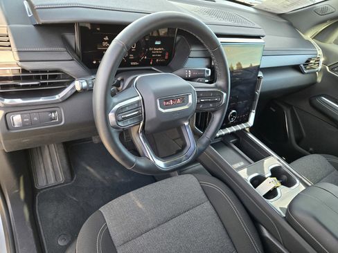 Certified 2025 GMC Acadia Elevation image 13