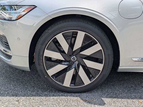 New 2024 Volvo S90 T8 Ultimate w/ Lounge Package AWD/4WD image 11