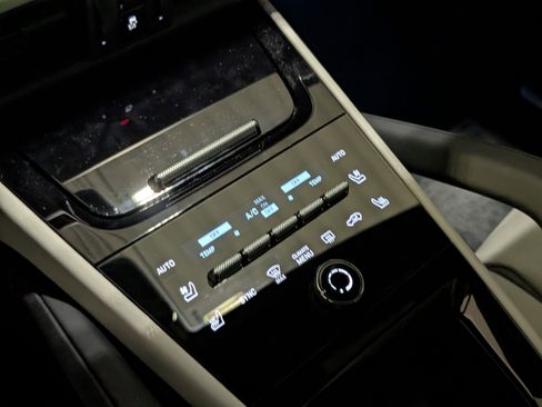 New 2026 Porsche Cayenne image 31