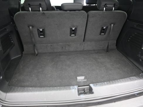 Certified 2025 Chevrolet Traverse LT image 14