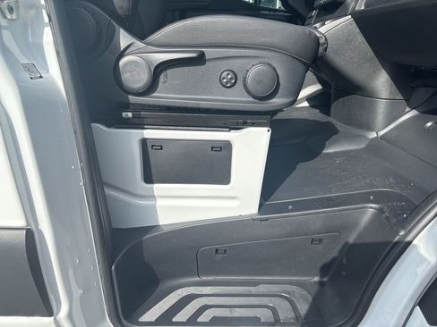 New 2024 Mercedes-Benz eSprinter 170 Cargo image 33