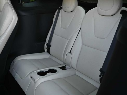 Used 2022 Tesla Model X AWD/4WD image 16