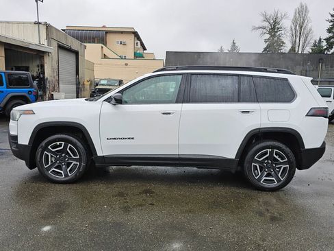 New 2026 Jeep Cherokee Laredo image 5