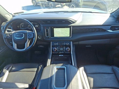 Used 2022 GMC Yukon XL Denali image 15