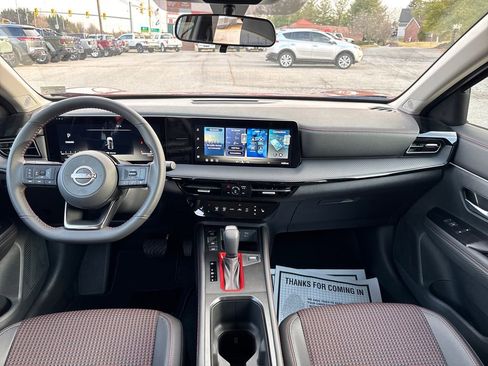 New 2026 Nissan Kicks SR w/ Cold Weather Package image 13