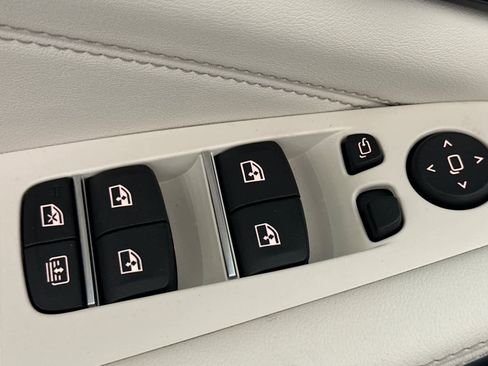 Used 2026 BMW X7 xDrive40i w/ M Sport Package image 13