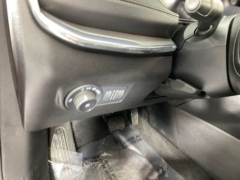 Used 2022 Jeep Compass Limited w/ (RED) Package image 13