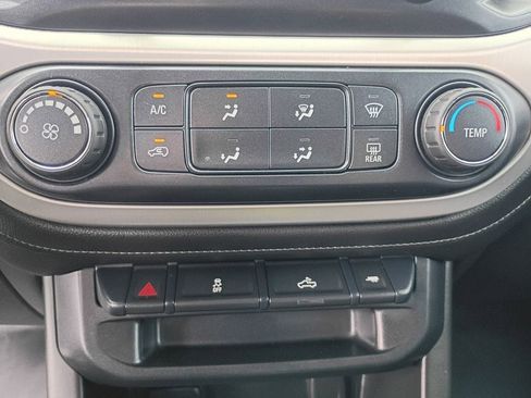 Used 2019 GMC Canyon SLE RWD image 17