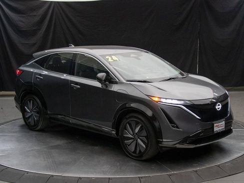 Used 2024 Nissan Ariya FWD image 2