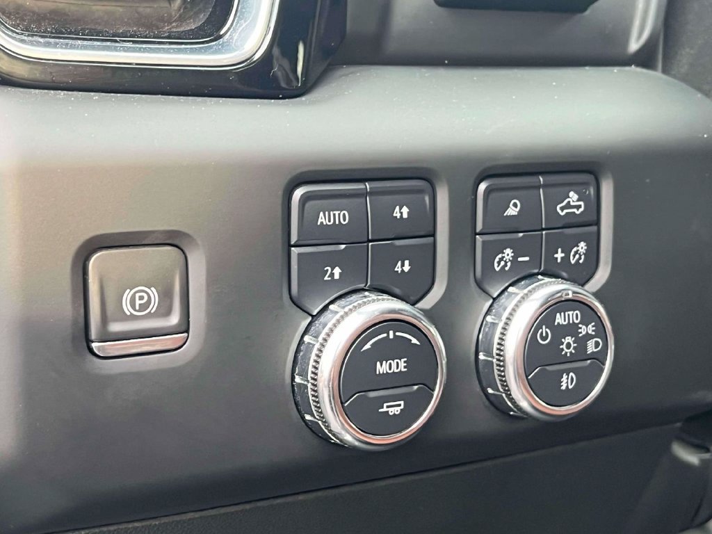 Used 2024 GMC Sierra 2500 Denali Ultimate AWD/4WD image 23