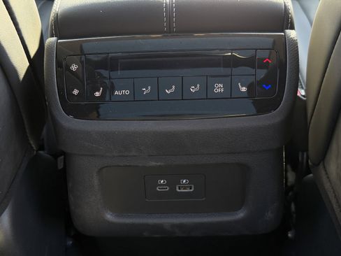 Used 2025 INFINITI QX60 Luxe image 35