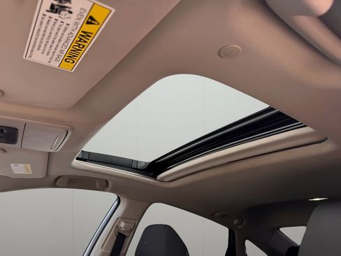 Used 2024 Honda Accord EX image 11