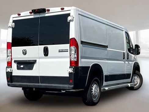 Used 2025 RAM ProMaster 2500 w/ U-Haul Equipment Group FWD image 6