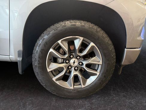 Used 2023 Chevrolet Silverado 1500 RST AWD/4WD image 28