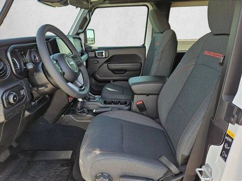 Used 2026 Jeep Wrangler Rubicon AWD/4WD image 21