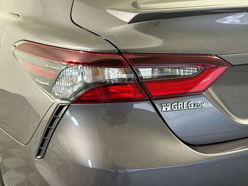 Used 2021 Toyota Camry SE FWD image 35
