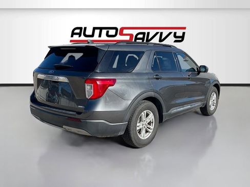 Used 2020 Ford Explorer XLT w/ Equipment Group 202A AWD/4WD image 7